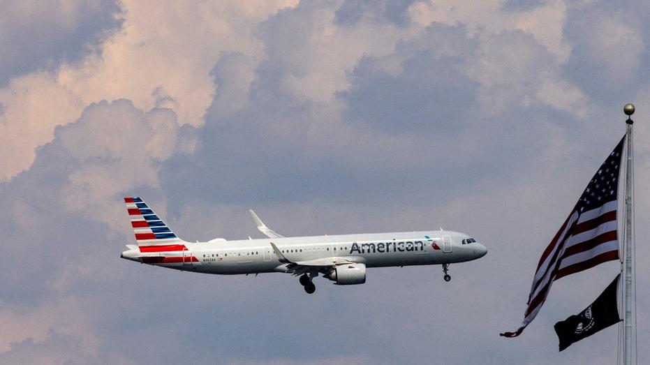 American Airlines’dan Birleşme İddialarına Net Ret
